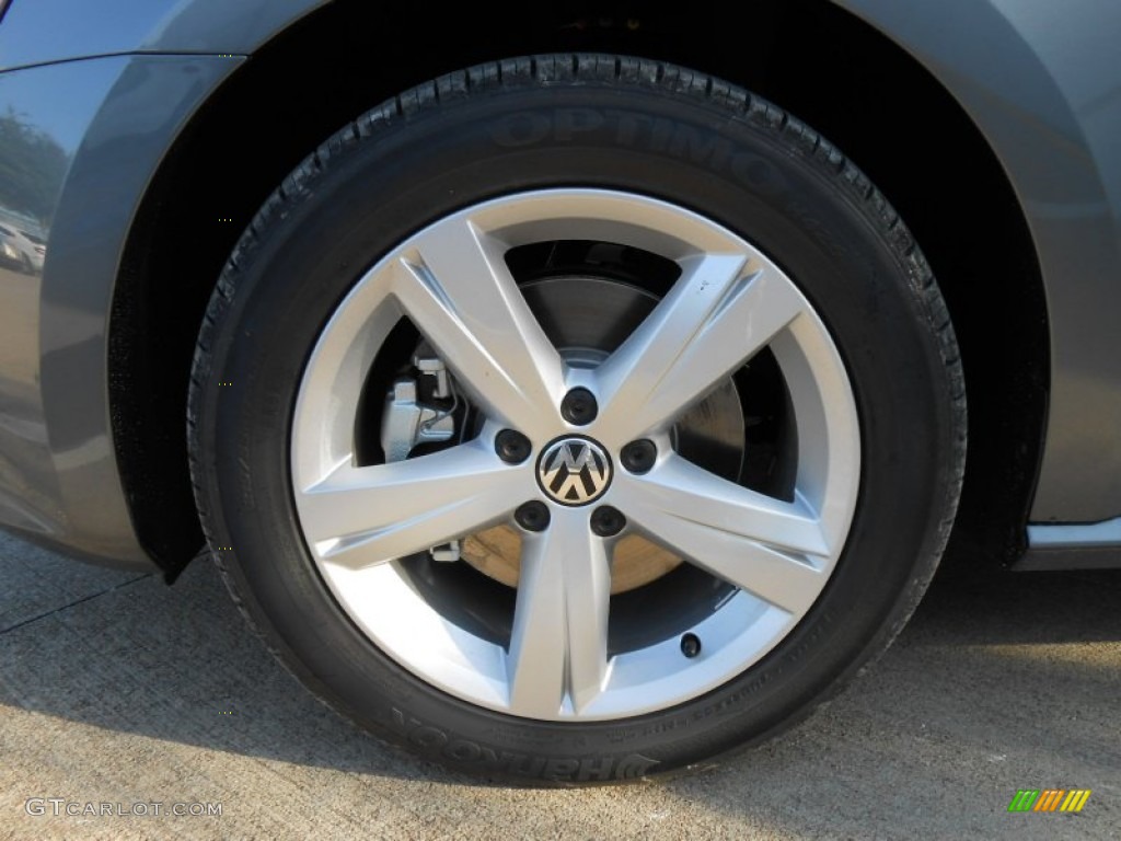 2013 Volkswagen Passat 2.5L SE Wheel Photo #74337246