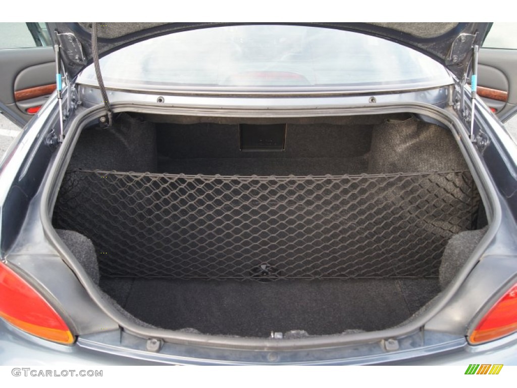 2002 Chrysler Concorde Limited Trunk Photos