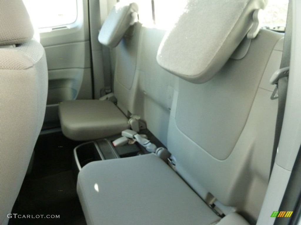 2012 Tacoma V6 SR5 Access Cab 4x4 - Super White / Graphite photo #9
