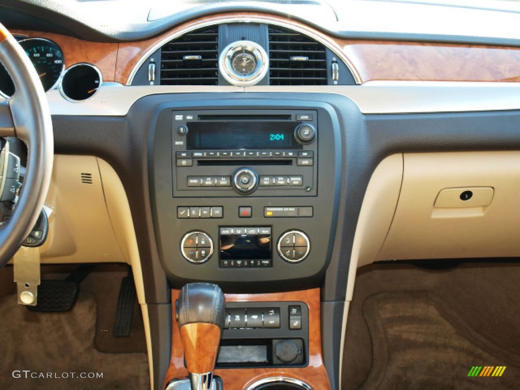 2009 Buick Enclave CXL Controls Photo #74340401