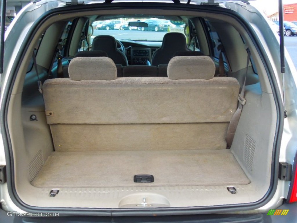 2003 Dodge Durango SXT Trunk Photos