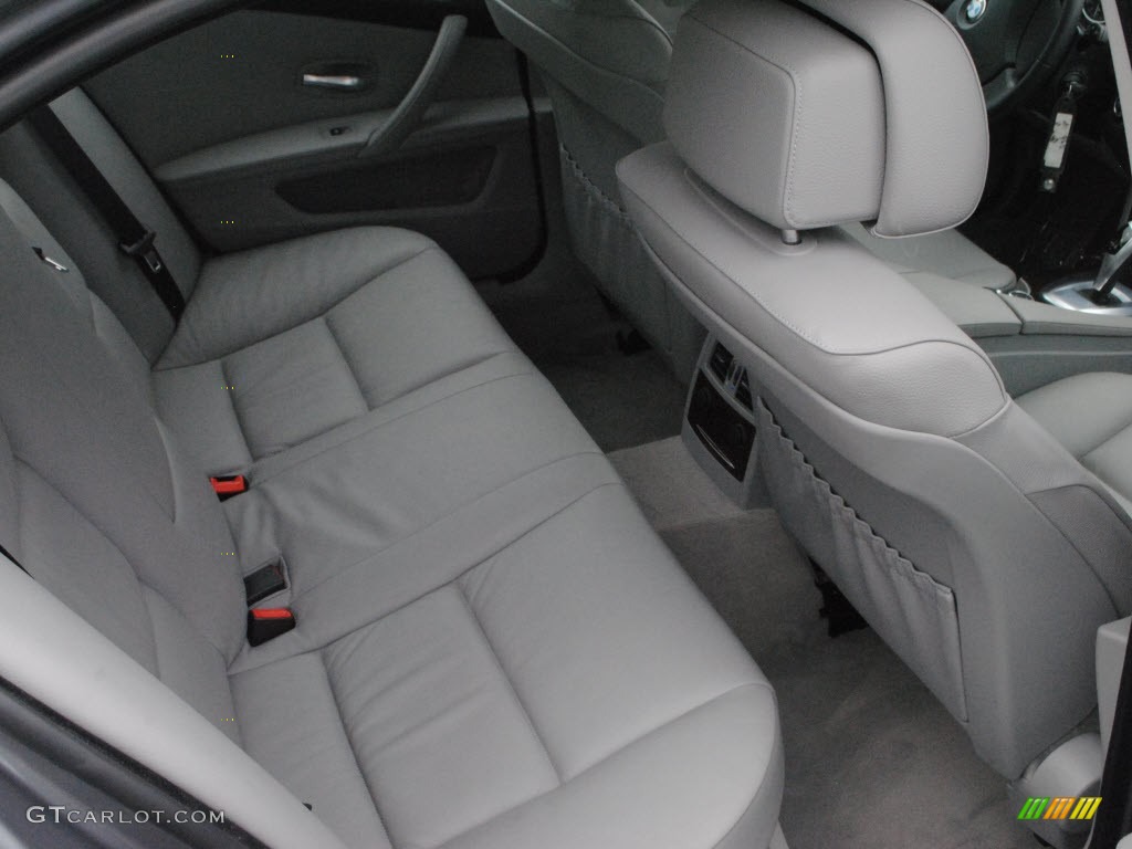 Gray Interior 2010 BMW 5 Series 528i Sedan Photo #74341160