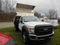 Oxford White - F550 Super Duty XL Regular Cab 4x4 Dump Truck Photo No. 2