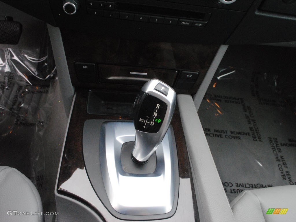2010 BMW 5 Series 528i Sedan 6 Speed Steptronic Automatic Transmission Photo #74341580
