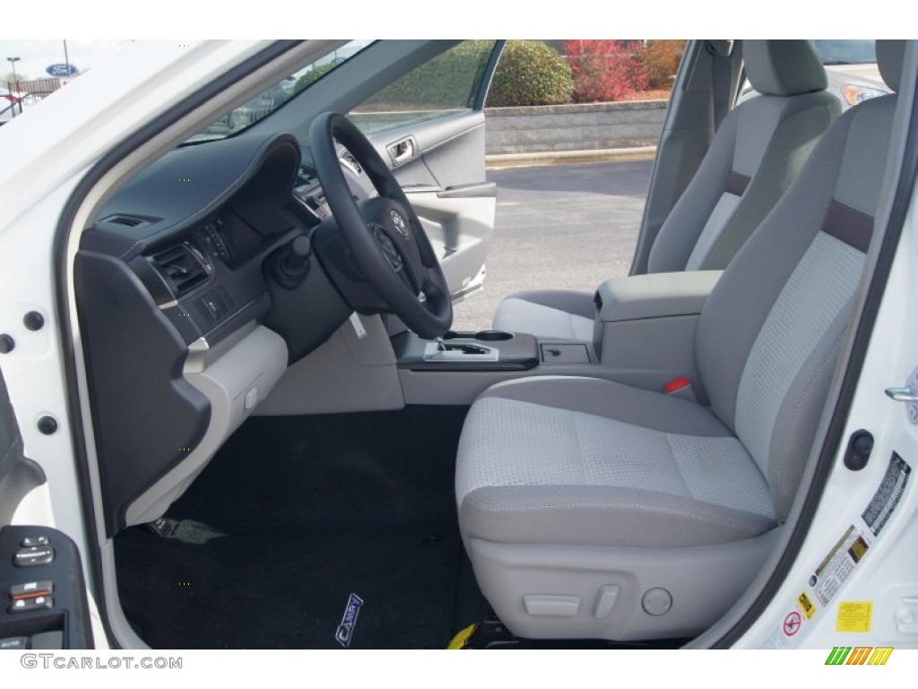 2012 Camry LE - Super White / Ash photo #10