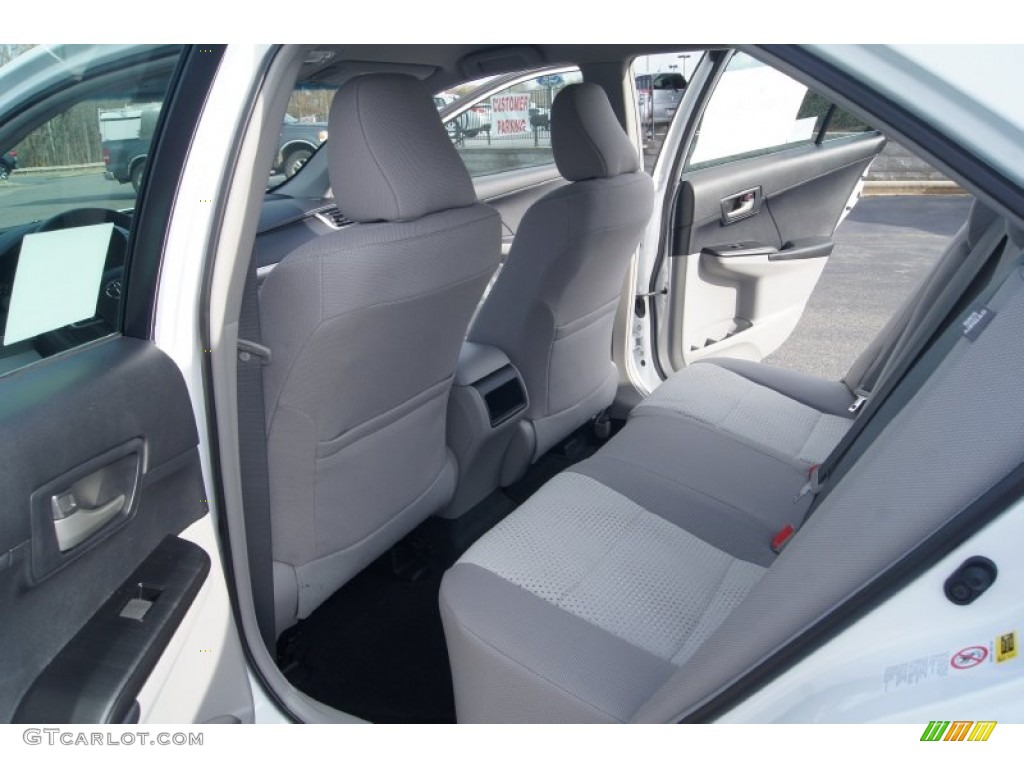 2012 Camry LE - Super White / Ash photo #12