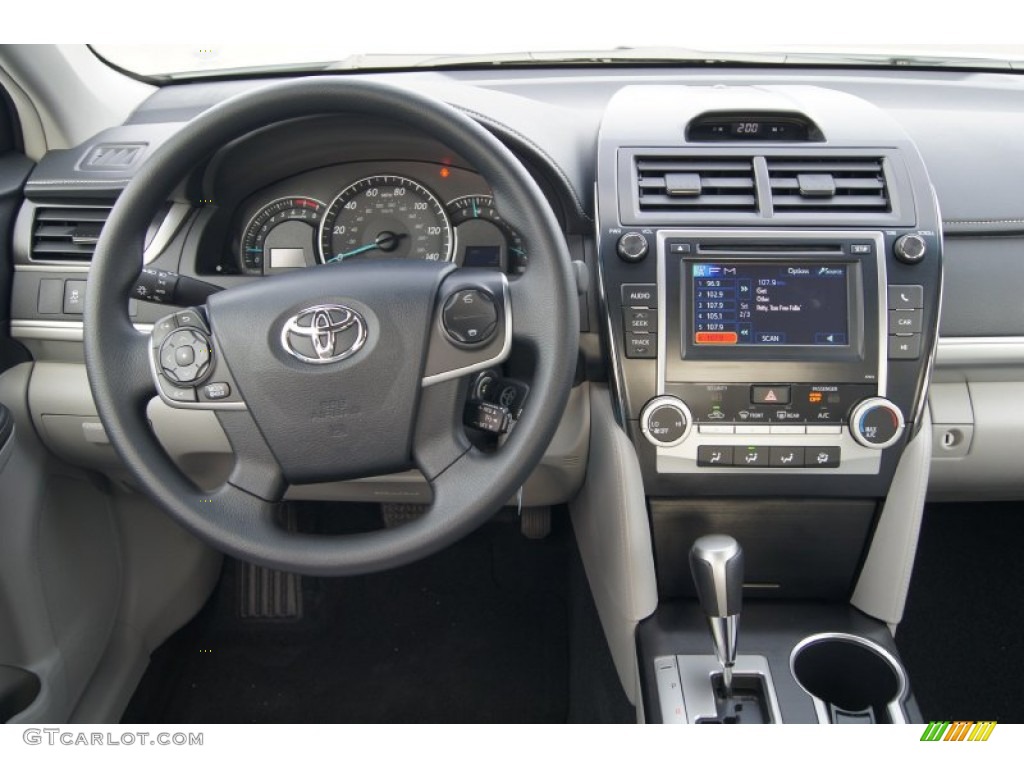 2012 Camry LE - Super White / Ash photo #21