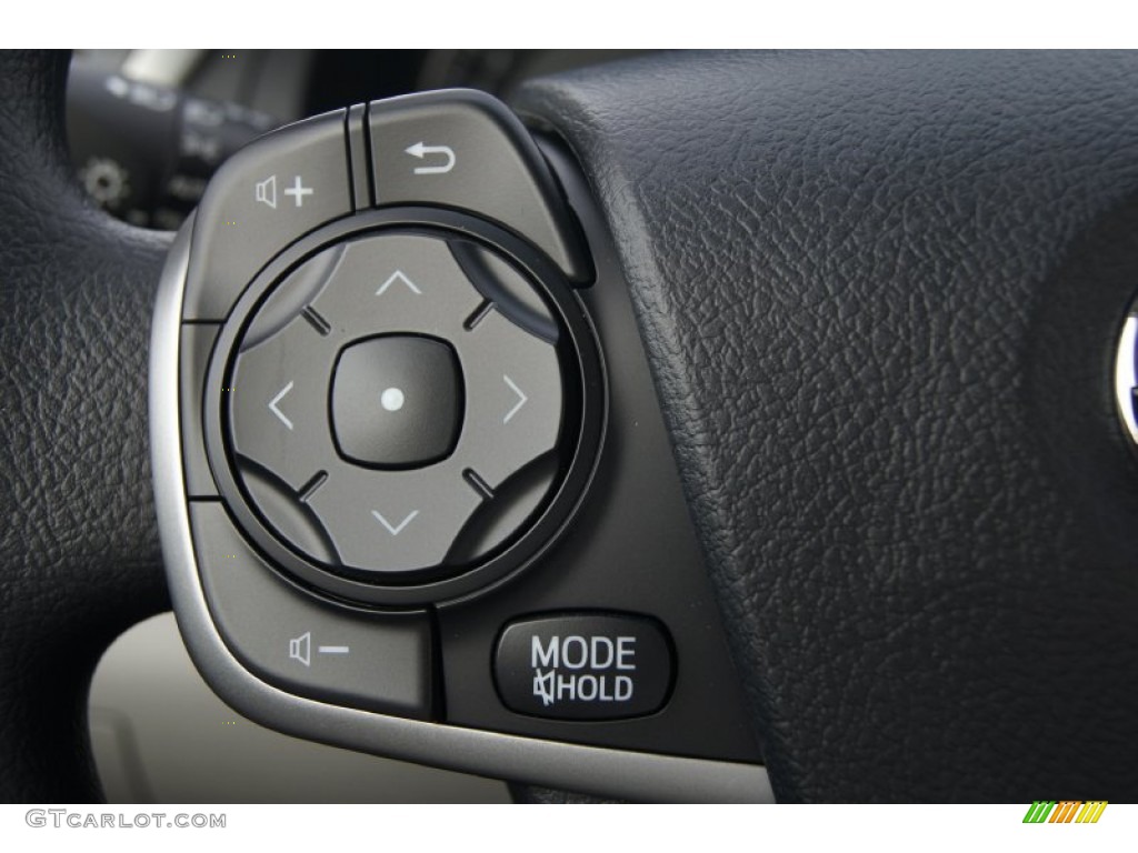 2012 Camry LE - Super White / Ash photo #24