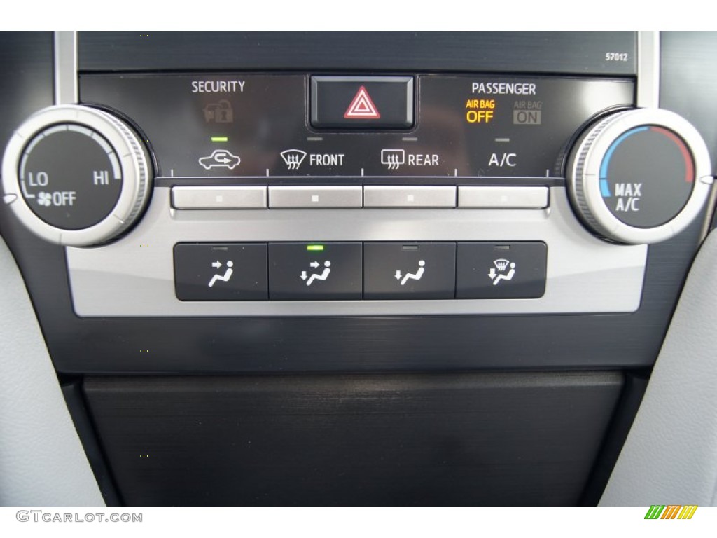 2012 Camry LE - Super White / Ash photo #29