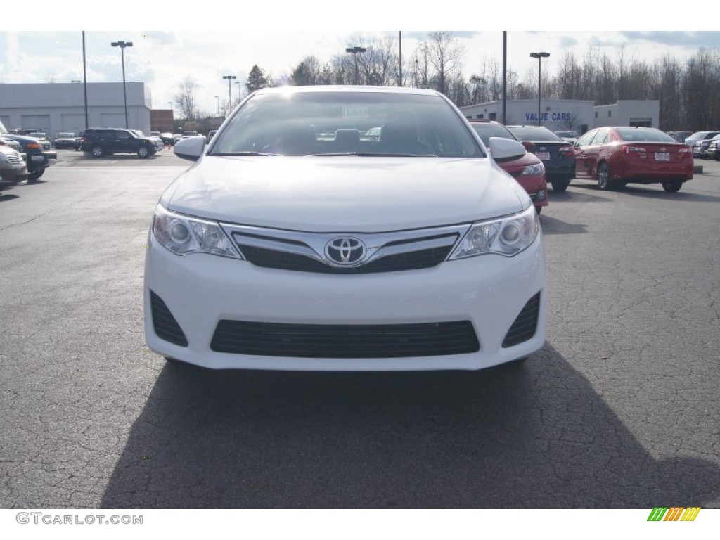 2012 Camry LE - Super White / Ash photo #35