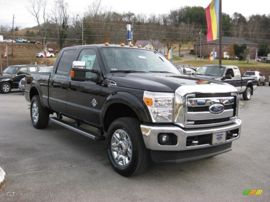 Tuxedo Black Metallic 2013 Ford F250 Super Duty Lariat Crew Cab 4x4 Exterior Photo #74346008