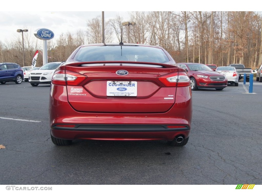 2013 Fusion SE 1.6 EcoBoost - Ruby Red Metallic / Charcoal Black photo #4