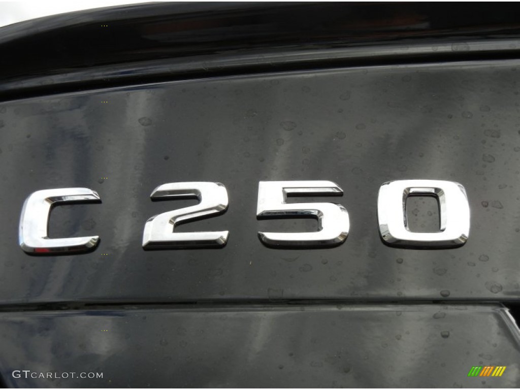 2013 Mercedes-Benz C 250 Coupe Marks and Logos Photos