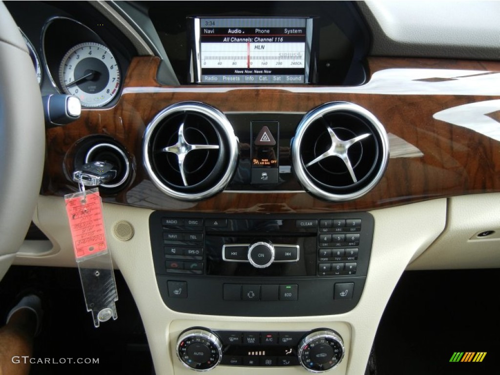 2013 Mercedes-Benz GLK 350 Controls Photo #74347013