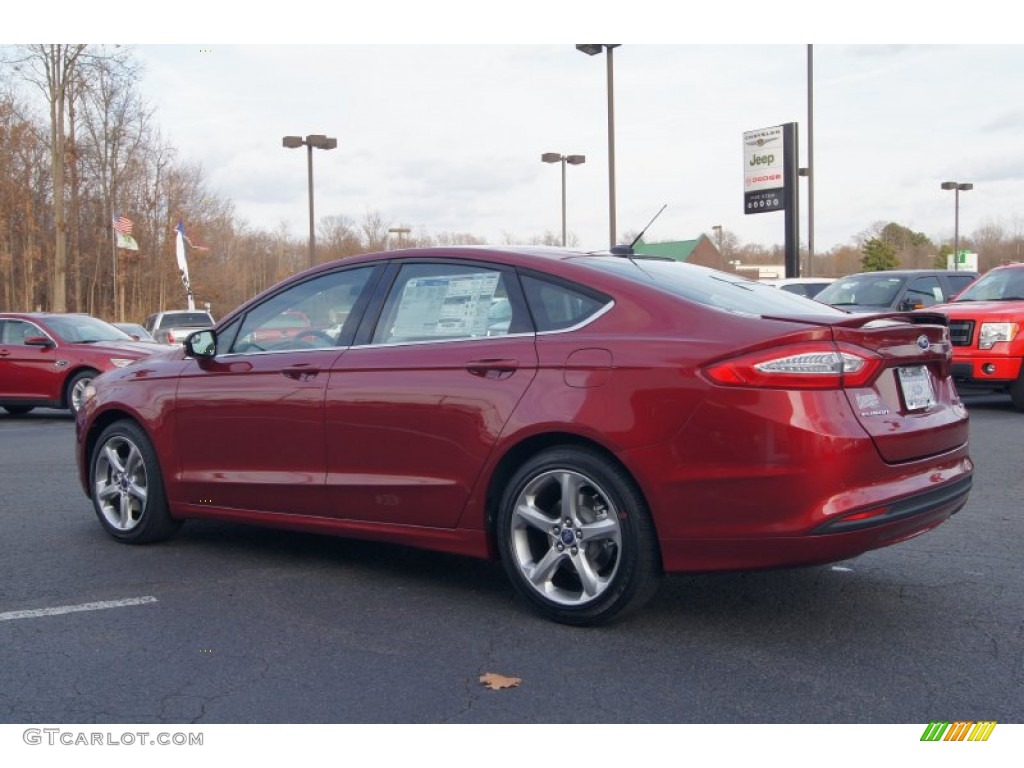 2013 Fusion SE 1.6 EcoBoost - Ruby Red Metallic / Charcoal Black photo #44