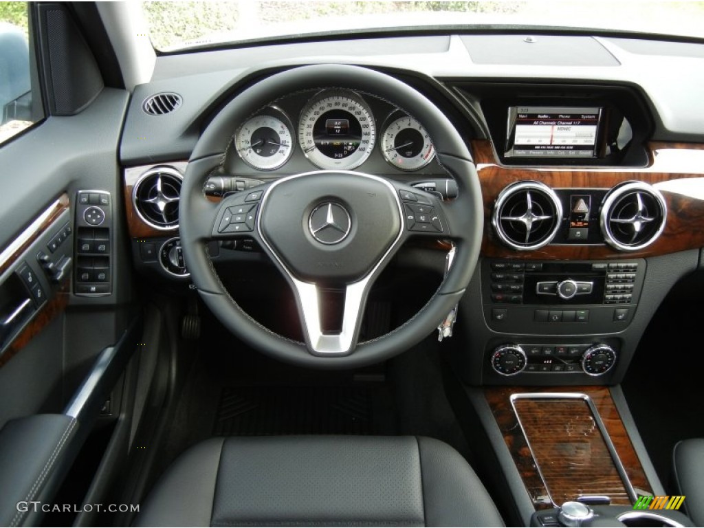 2013 Mercedes-Benz GLK 350 Black Dashboard Photo #74347256