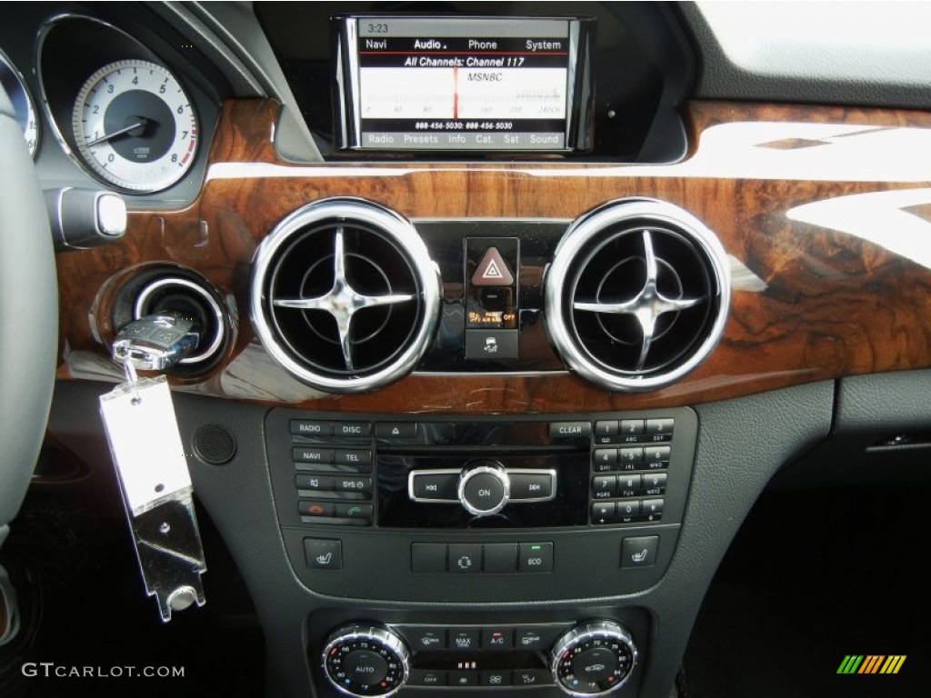 2013 Mercedes-Benz GLK 350 Controls Photo #74347307