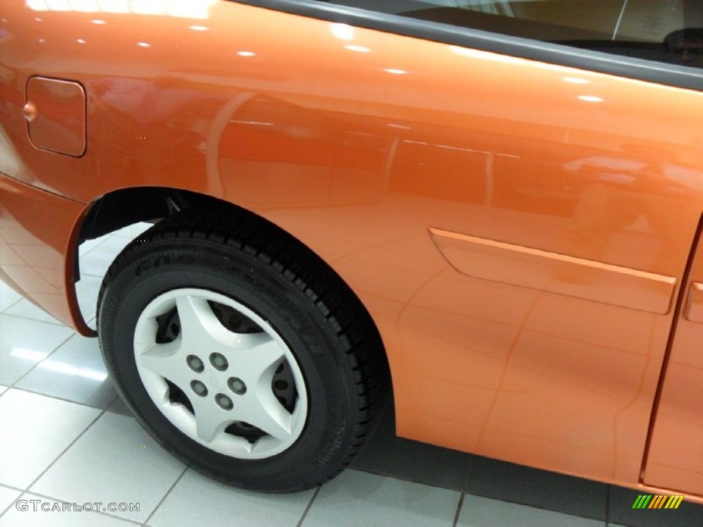 2005 Cavalier Coupe - Sunburst Orange Metallic / Graphite Gray photo #12
