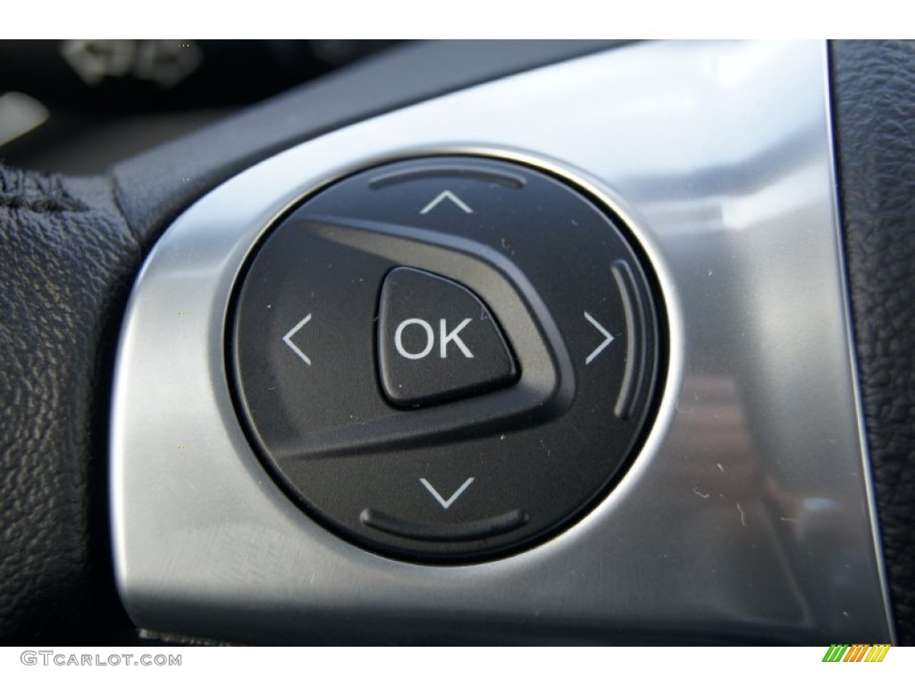 2013 Ford C-Max Hybrid SE Controls Photo #74347626