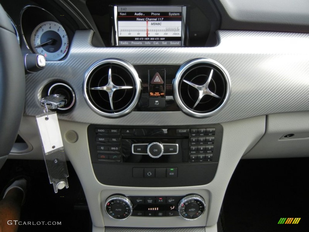2013 Mercedes-Benz GLK 350 Controls Photo #74347889