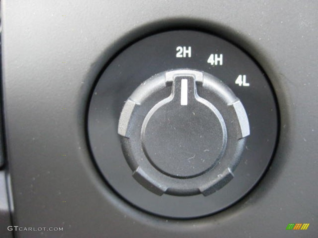 2013 Ford F150 STX SuperCab 4x4 Controls Photo #74348885