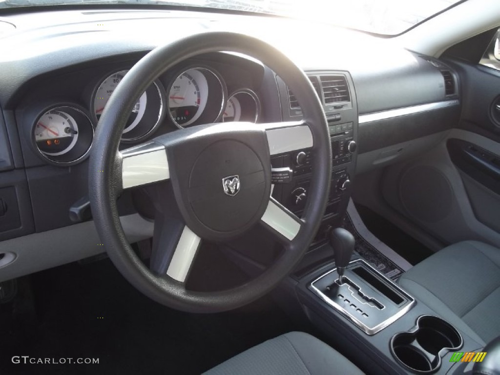 2008 Charger SE - Cool Vanilla Clear Coat / Dark Slate Gray photo #10