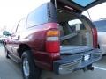 Garnet Red Metallic - Yukon SLT Photo No. 8