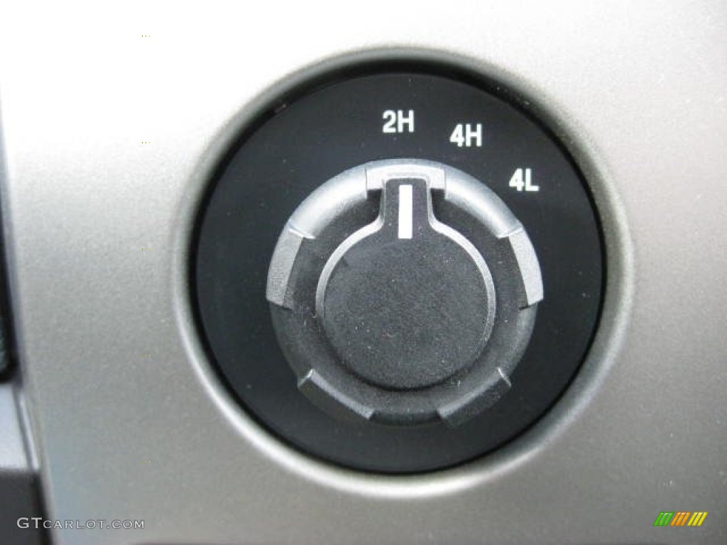 2013 Ford F150 XLT SuperCrew 4x4 Controls Photo #74352139
