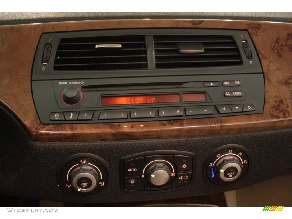 2008 BMW Z4 3.0si Roadster Controls Photo #74353773