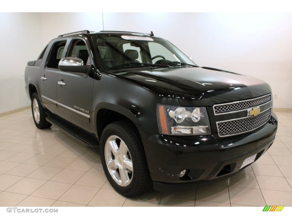 2010 Avalanche LTZ 4x4 - Black / Ebony photo #1