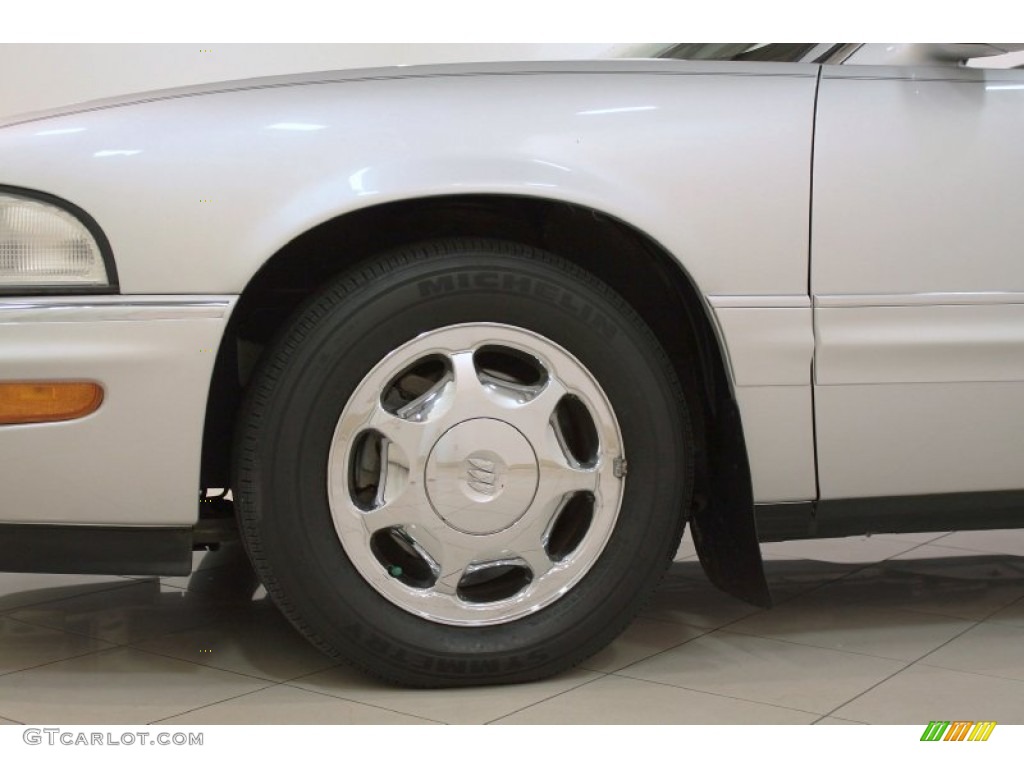 1999 Buick Park Avenue Ultra Supercharged Wheel Photos