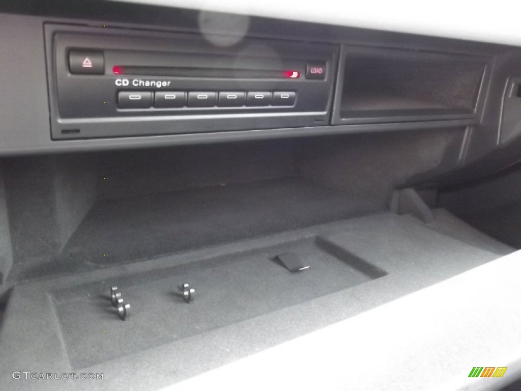 2005 A8 L 4.2 quattro - Brilliant Black / Black photo #31