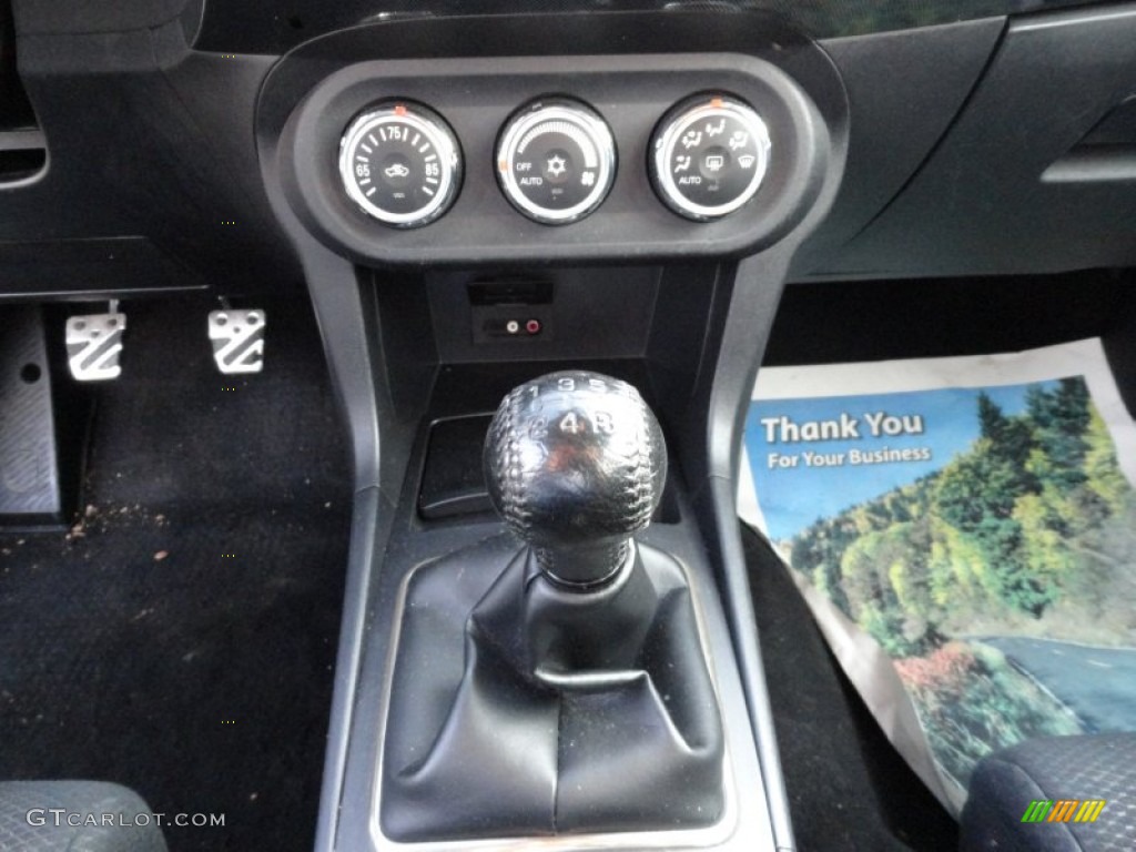 2010 Mitsubishi Lancer Evolution GSR Transmission Photos