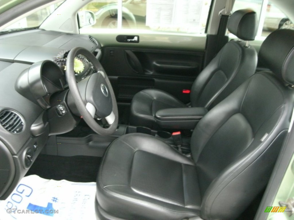 2007 Volkswagen New Beetle 2.5 Coupe Front Seat Photo #74359124