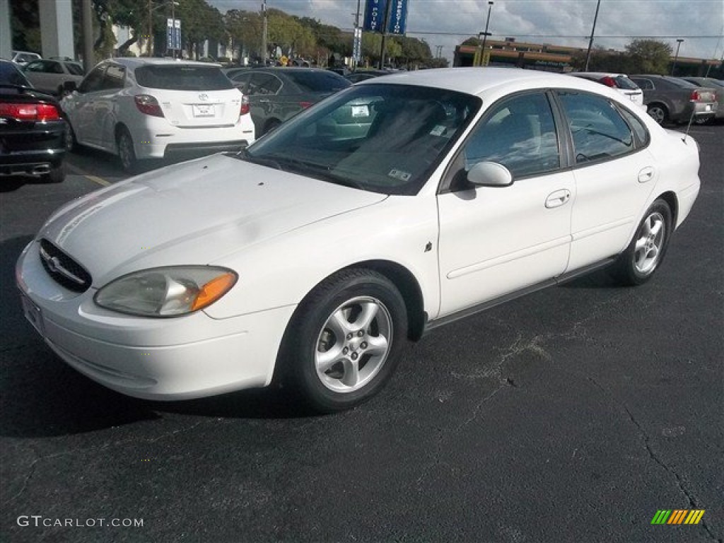 Vibrant White 2001 Ford Taurus SES Exterior Photo #74359580