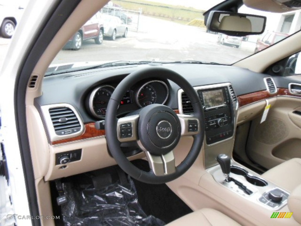Black/Light Frost Beige Interior 2013 Jeep Grand Cherokee Limited 4x4 Photo #74360831