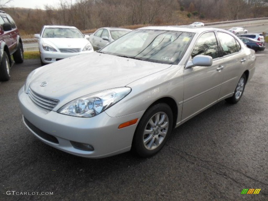 Alabaster Metallic Lexus ES