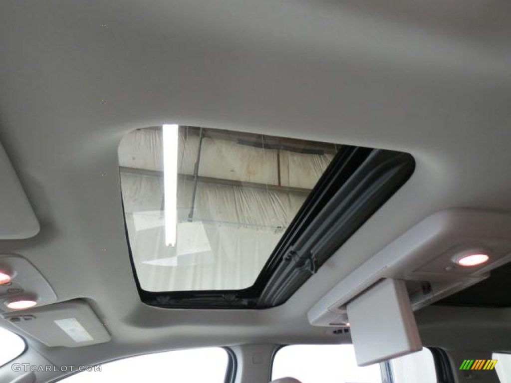 2011 Chevrolet Traverse LTZ AWD Sunroof Photo #74366117