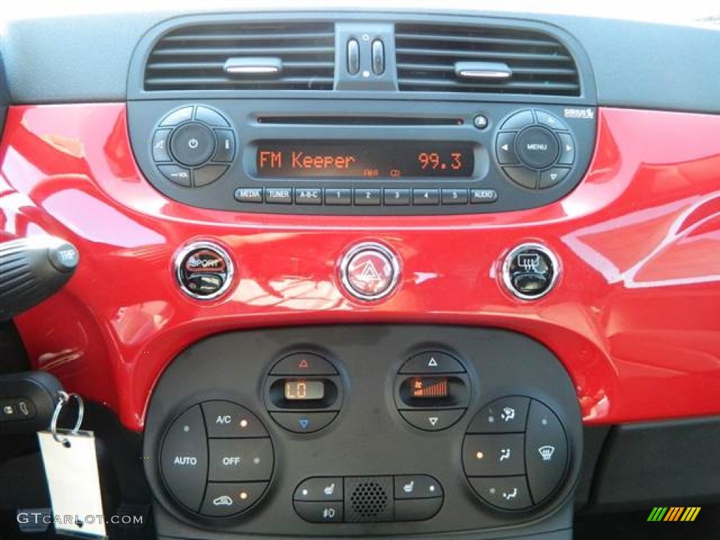 2013 Fiat 500 Turbo Controls Photo #74370348