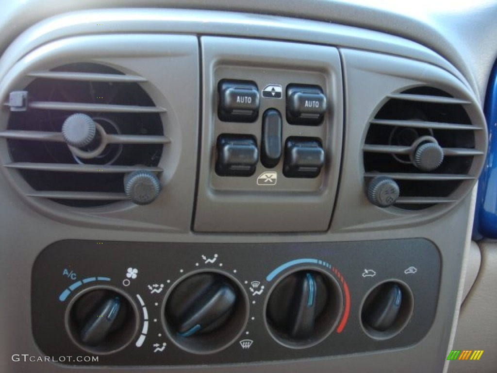 2005 Chrysler PT Cruiser Touring Controls Photo #74370971