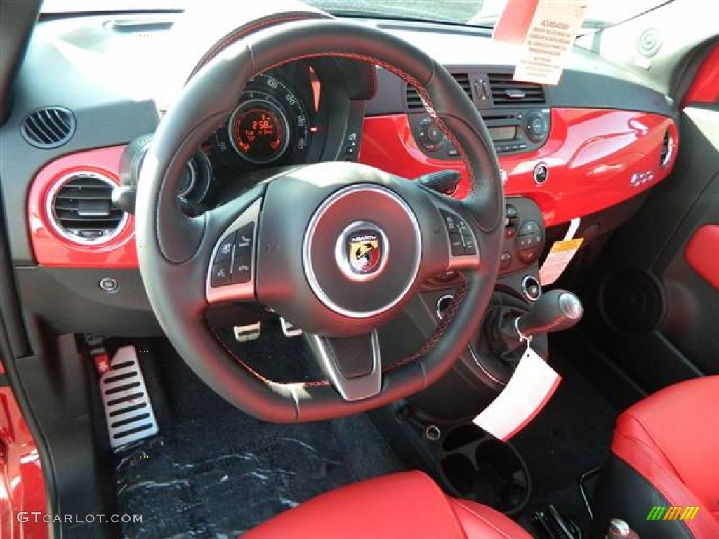 Abarth Nero/Rosso/Nero (Black/Red/Black) Interior 2013 Fiat 500 Abarth Photo #74371282
