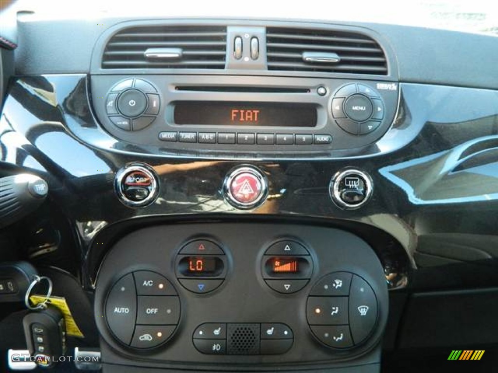2013 Fiat 500 Abarth Controls Photo #74371699