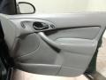 2001 Rainforest Green Metallic Ford Focus SE Sedan  photo #12