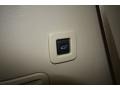 Light French Silk Metallic - Navigator Luxury Photo No. 37