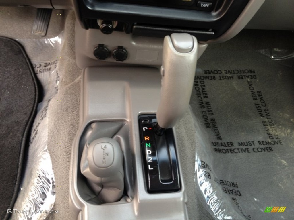 2004 Tacoma V6 TRD Double Cab 4x4 - Lunar Mist Metallic / Charcoal photo #25