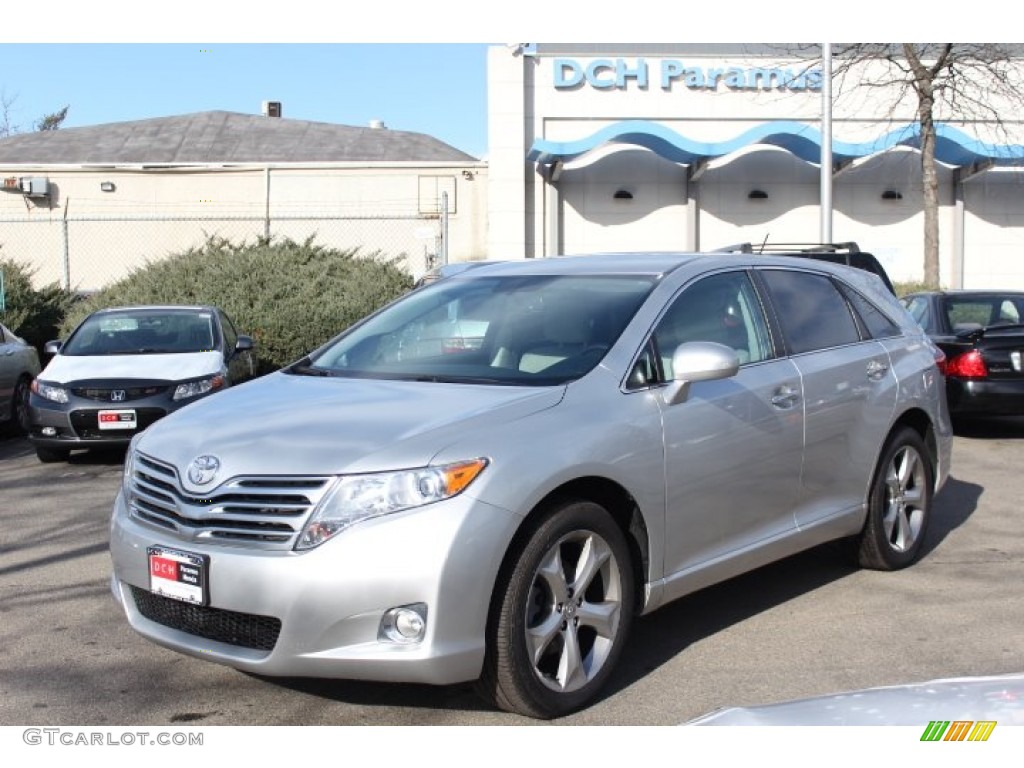 2009 Venza V6 AWD - Classic Silver Metallic / Gray photo #1