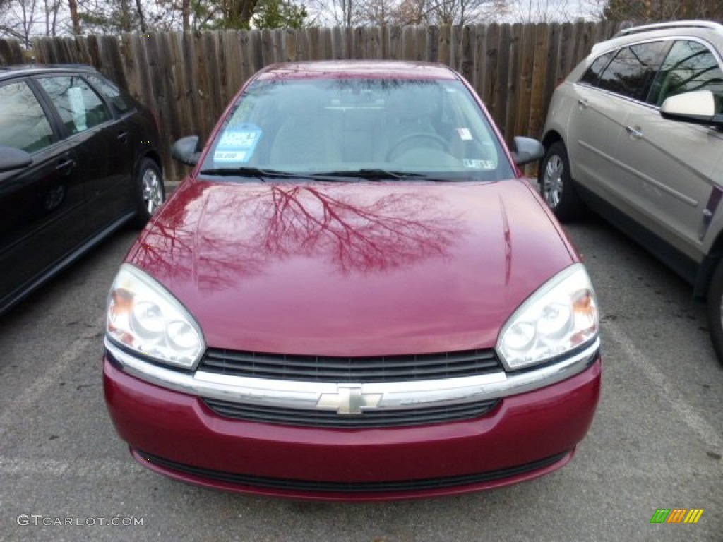 2004 Malibu Maxx LS Wagon - Sport Red Metallic / Neutral photo #2