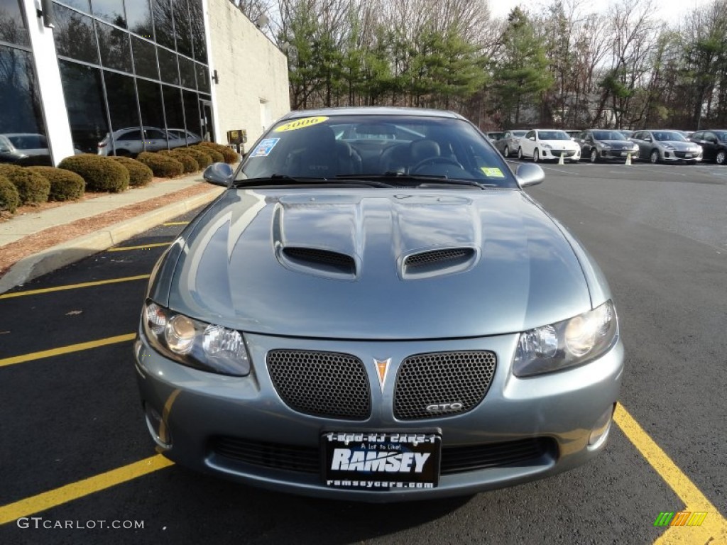 2006 GTO Coupe - Cyclone Gray Metallic / Black photo #2