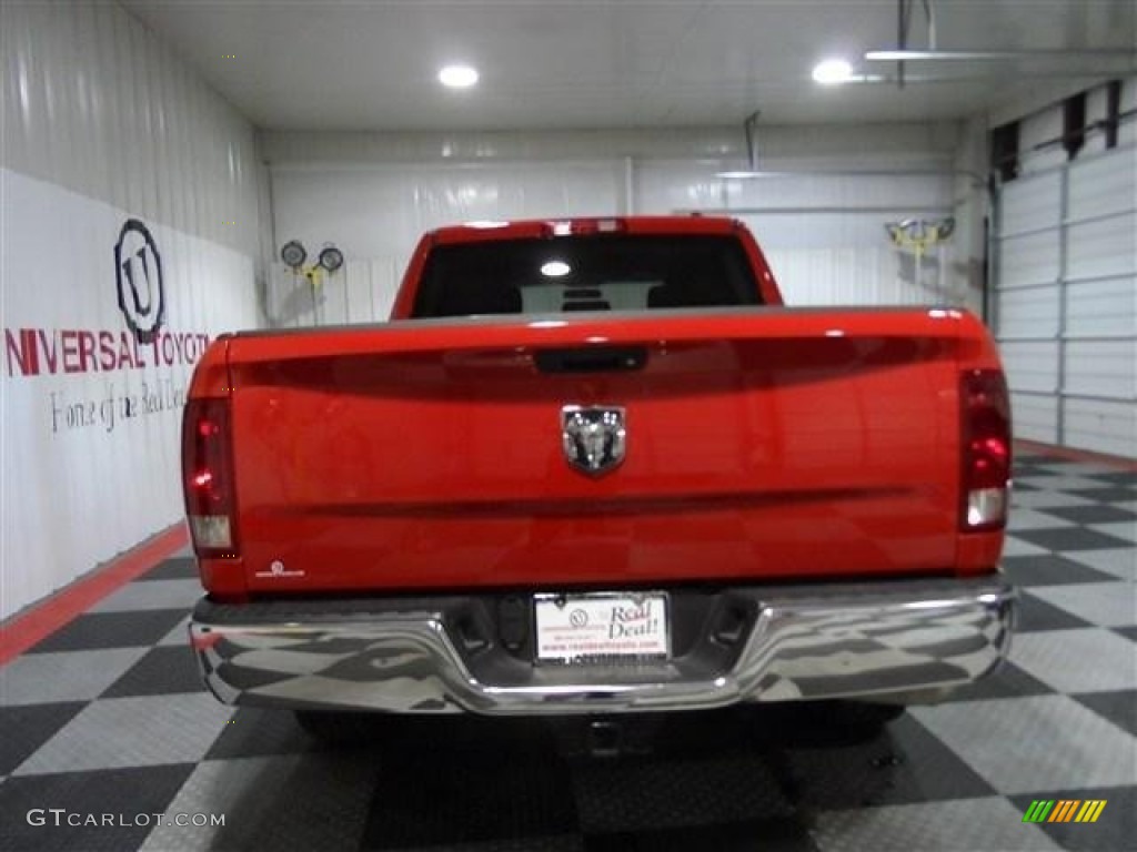 2011 Ram 1500 Big Horn Crew Cab - Flame Red / Dark Slate Gray/Medium Graystone photo #6