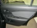 Black - 200 LX Sedan Photo No. 32